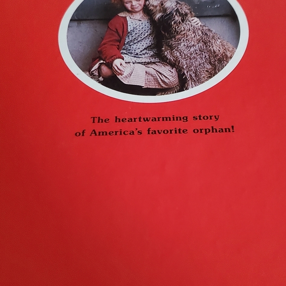 collectible Annie 1982 book - Picture 3 of 3